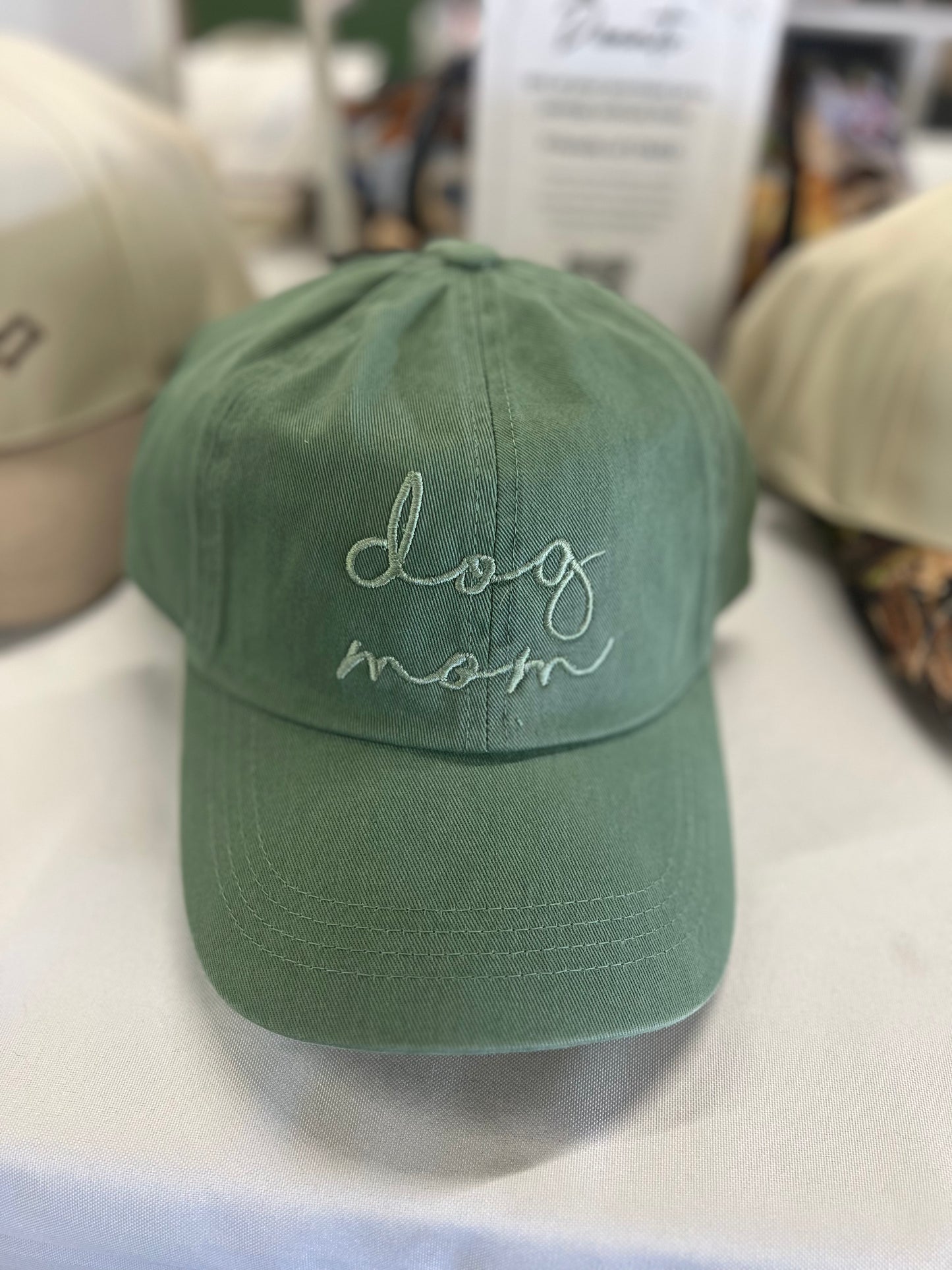 dog mom cursive hat - green